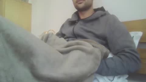 Snapshot of simml98 chatting on 15, 12, 2024 Sam online show from 15, 12, 2024
