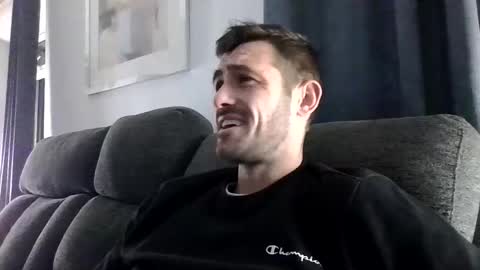 Snapshot of simomoliver chatting on 9, 1, 2026 simomoliver online show from 9, 1, 2026