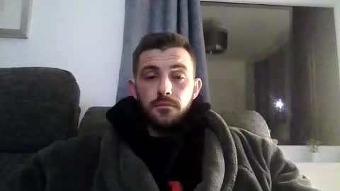 Snapshot of simomoliver chatting on 18, 1, 2026 simomoliver online show from 18, 1, 2026