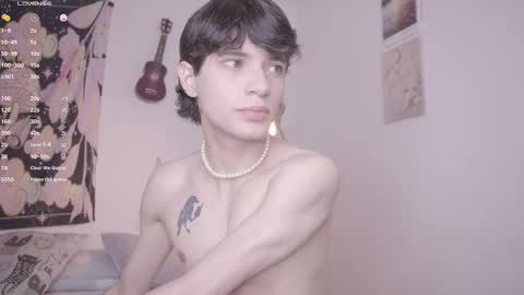 Snapshot of simon_bane01 chatting on 24, 9, 2025 Little Sunshine online show from 24, 9, 2025