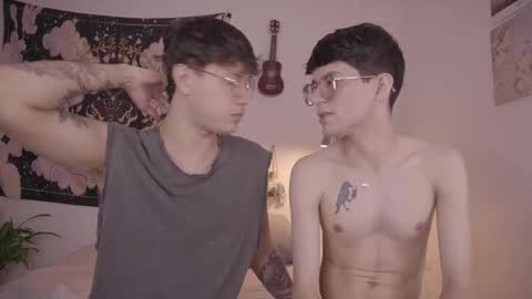 Snapshot of simon_bane01 chatting on 22, 10, 2025 Little Sunshine online show from 22, 10, 2025