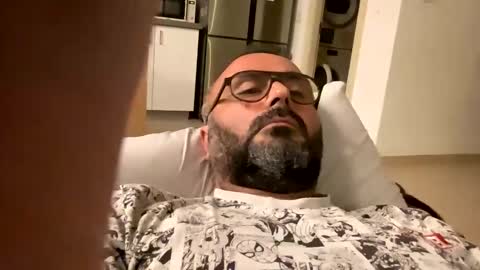 Snapshot of simon_bb chatting on 10, 9, 2025 Si online show from 10, 9, 2025