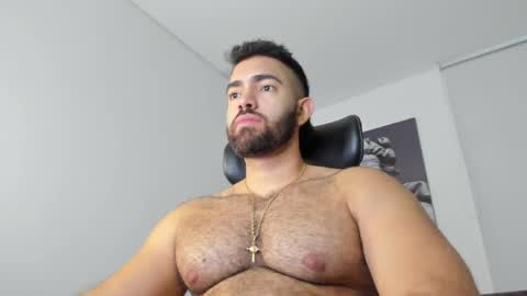 Snapshot of simon_leon01 chatting on 20, 4, 2026 simon_leon01 online show from 20, 4, 2026