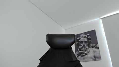 Snapshot of simon_leon01 chatting on 25, 4, 2026 simon_leon01 online show from 25, 4, 2026