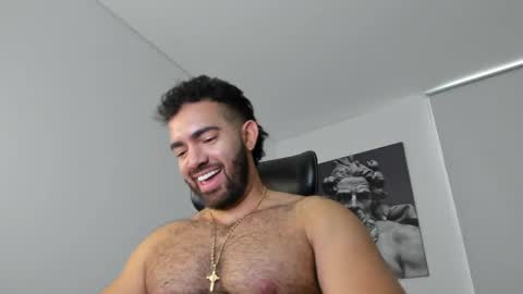 Snapshot of simon_leon01 chatting on 27, 4, 2026 simon_leon01 online show from 27, 4, 2026