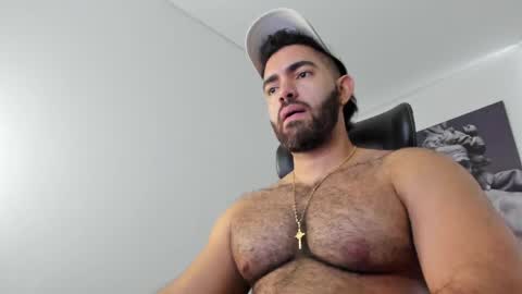 Snapshot of simon_leon01 chatting on 21, 5, 2026 simon_leon01 online show from 21, 5, 2026