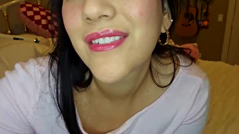 Snapshot of simonesighren chatting on 7, 3, 2026 simonesighren online show from 7, 3, 2026