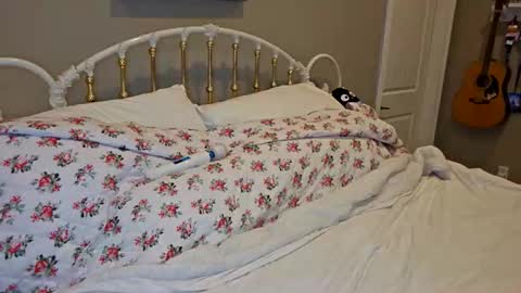 Snapshot of simonesighren chatting on 12, 4, 2026 simonesighren online show from 12, 4, 2026