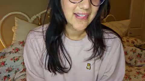 Snapshot of simonesighren chatting on 15, 4, 2026 simonesighren online show from 15, 4, 2026