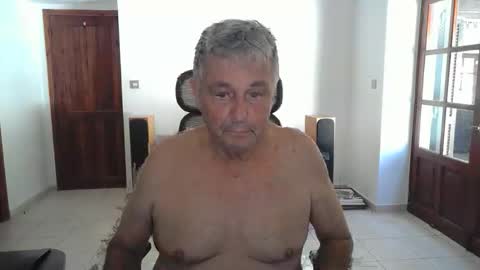 Snapshot of simonthenudist chatting on 11, 9, 2025 Simon online show from 11, 9, 2025