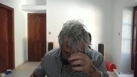 Snapshot of simonthenudist chatting on 23, 11, 2025 Simon online show from 23, 11, 2025