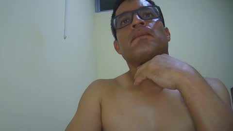 Snapshot of simpatico977 chatting on 18, 11, 2025 Denis online show from 18, 11, 2025