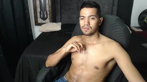Snapshot of simple_guyy chatting on 1, 11, 2025 Andrey online show from 1, 11, 2025