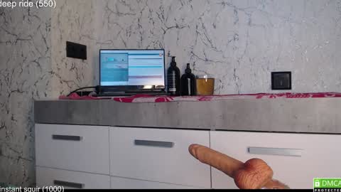 Snapshot of simplegirl1996 chatting on 16, 9, 2025 regina online show from 16, 9, 2025