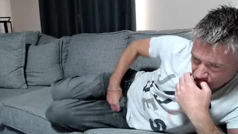 Snapshot of simplelife0 chatting on 21, 7, 2026 Ricky online show from 21, 7, 2026