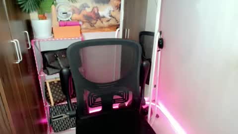 Snapshot of simplepinayx chatting on 14, 4, 2026 call me nath online show from 14, 4, 2026