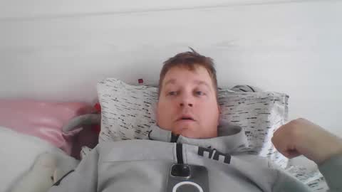 Snapshot of simpleregularguy chatting on 30, 4, 2026 Simpleregularguy online show from 30, 4, 2026
