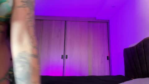 Snapshot of sin_ner34 chatting on 1, 4, 2026 Sunny online show from 1, 4, 2026