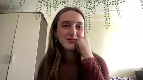 Snapshot of sinadabato chatting on 4, 8, 2026 Nevena online show from 4, 8, 2026
