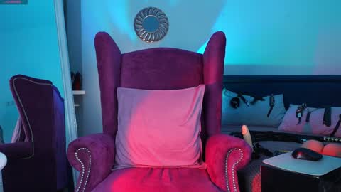 Snapshot of sindeleros chatting on 12, 1, 2025 Ms. Sindel online show from 12, 1, 2025