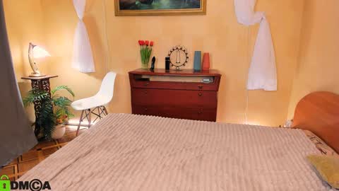 Sindy online show from 17, 12, 2024