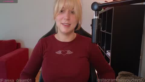 Snapshot of sinforyou_ chatting on 15, 3, 2026 wwoooooooooooof online show from 15, 3, 2026