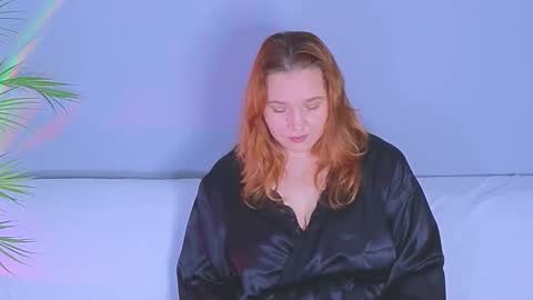 Snapshot of sinful_helena chatting on 15, 9, 2025 sinful_helena online show from 15, 9, 2025