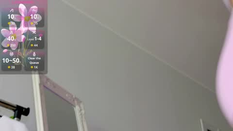 Snapshot of sinful_kittyy chatting on 11, 5, 2026 Kate online show from 11, 5, 2026