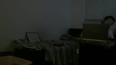 Snapshot of singledude_69 chatting on 8, 12, 2024 SingleDude 69 online show from 8, 12, 2024