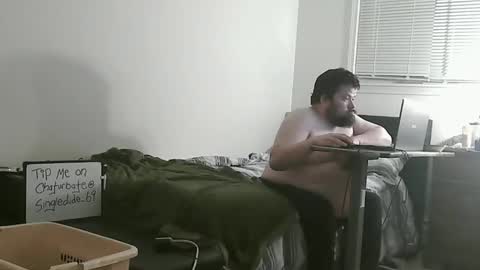 Snapshot of singledude_69 chatting on 9, 12, 2024 SingleDude 69 online show from 9, 12, 2024