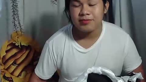 Snapshot of singleheart05 chatting on 8, 3, 2026 singleheart05 online show from 8, 3, 2026