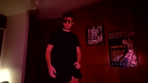 Snapshot of sinvi1915 chatting on 19, 10, 2025 sinvi1915 online show from 19, 10, 2025