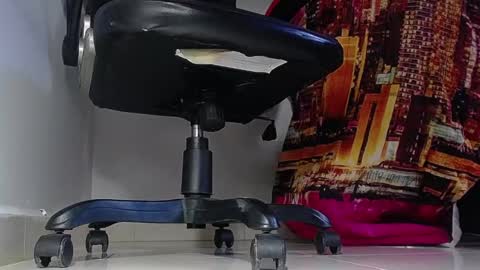 Snapshot of sir_kev66 chatting on 23, 2, 2025 only foot worshipers here online show from 23, 2, 2025