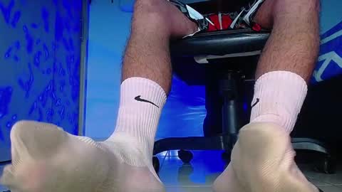 Snapshot of sir_kev66 chatting on 8, 11, 2025 only foot worshipers here online show from 8, 11, 2025