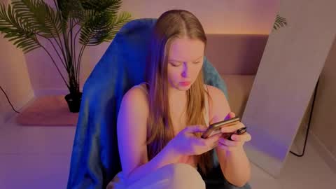 Snapshot of sirenablessing chatting on 27, 11, 2025 sirenablessing online show from 27, 11, 2025