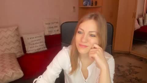 Snapshot of sirenasilk chatting on 3, 2, 2026 sirenasilk online show from 3, 2, 2026