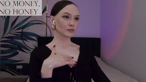 Snapshot of sirenaswhisper chatting on 31, 5, 2026 Goddess Sirena online show from 31, 5, 2026