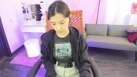 Snapshot of sirenmystique chatting on 23, 6, 2026 Si online show from 23, 6, 2026