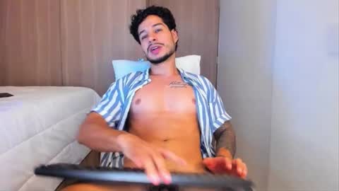Snapshot of sirs_papi chatting on 5, 2, 2026 Call me papi online show from 5, 2, 2026