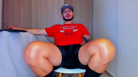 Snapshot of sirs_papi chatting on 1, 4, 2026 Call me papi online show from 1, 4, 2026