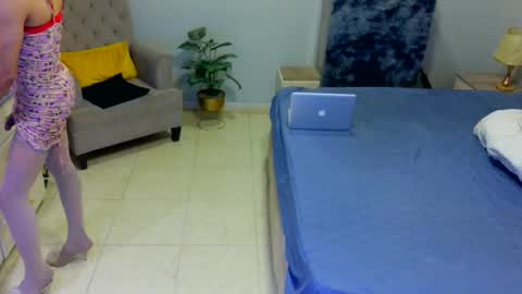 D i f a  Ana Arbeh shemale online show from 4, 4, 2026