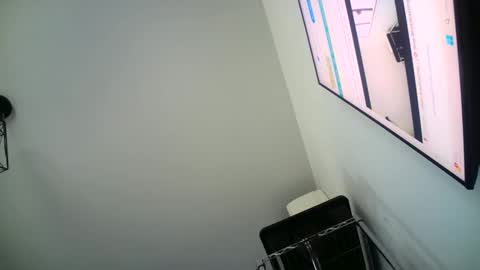 RESPONDS WELL TO ... online show from 28, 1, 2025