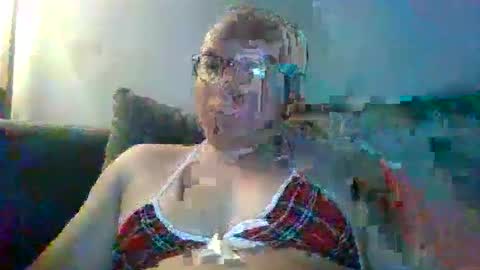sissycamslut1962 online show from 28, 3, 2026