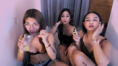 sissycumdumpster_goldey online show from 25, 4, 2026