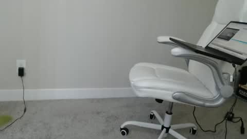 Snapshot of sissysha chatting on 29, 4, 2026 MissySha online show from 29, 4, 2026