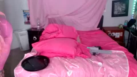 Snapshot of sissyslutliana69 chatting on 8, 4, 2026 sissyslutliana69 online show from 8, 4, 2026