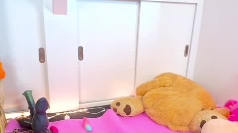 Snapshot of siswet19 chatting on 28, 3, 2026 Elise online show from 28, 3, 2026