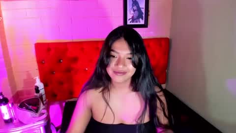 Snapshot of skarlettkray chatting on 2, 3, 2025 Skarlet online show from 2, 3, 2025