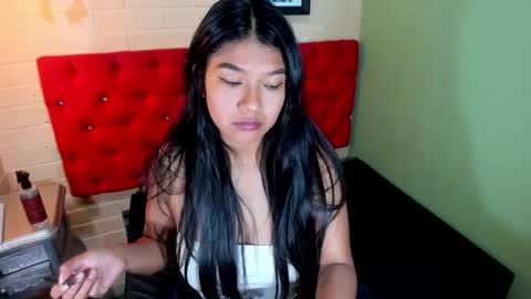 Snapshot of skarlettkray chatting on 12, 3, 2025 Skarlet online show from 12, 3, 2025