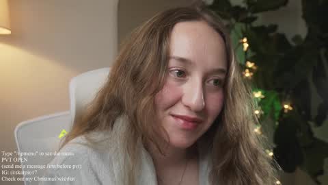 Im Scarlett  ONLINE  5pm-10pm NYC time  online show from 20, 12, 2024